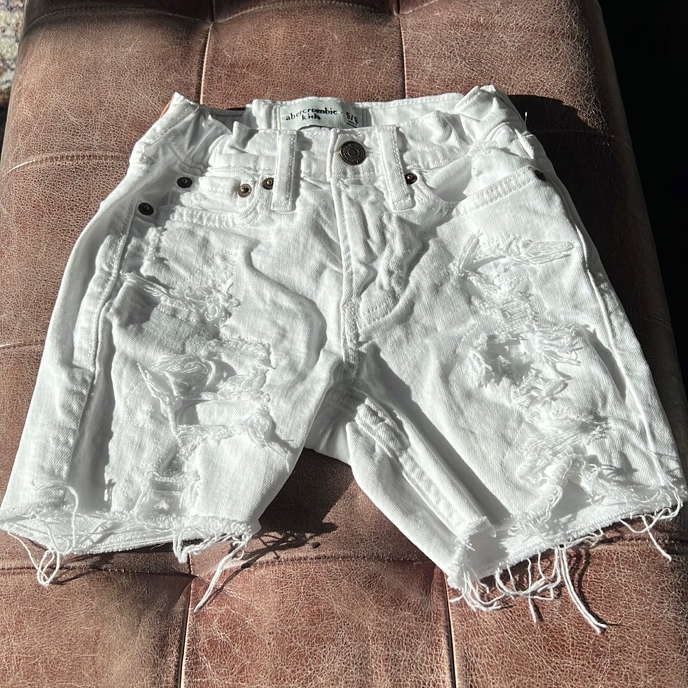 Abercrombie kids white distressed shorts